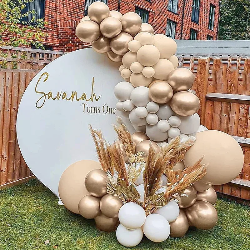 Wedding Balloon Arch - ຫນຶ່ງໃນ props ຕົ້ນຕໍສໍາລັບການພັກ Wedding