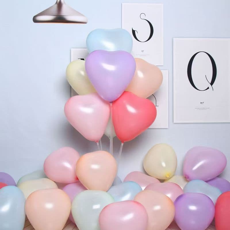 ປູມເປົ້າ Helium ຫົວໃຈຮັກ: ການເສີມທີ່ສວຍງາມສໍາລັບການສະຫລອງໃດໆ